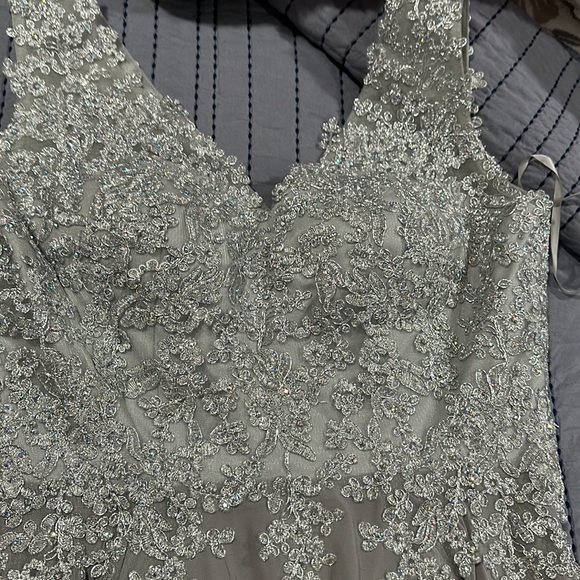 Dress - Picture 2 of 6